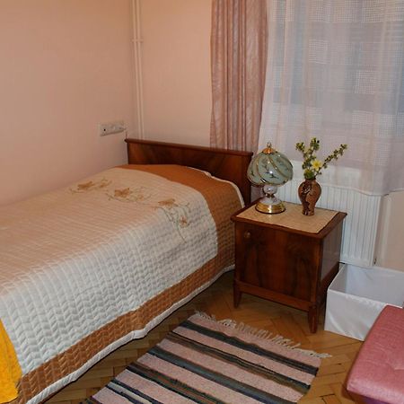 Three Jugs B&B Jrvezh 外观 照片