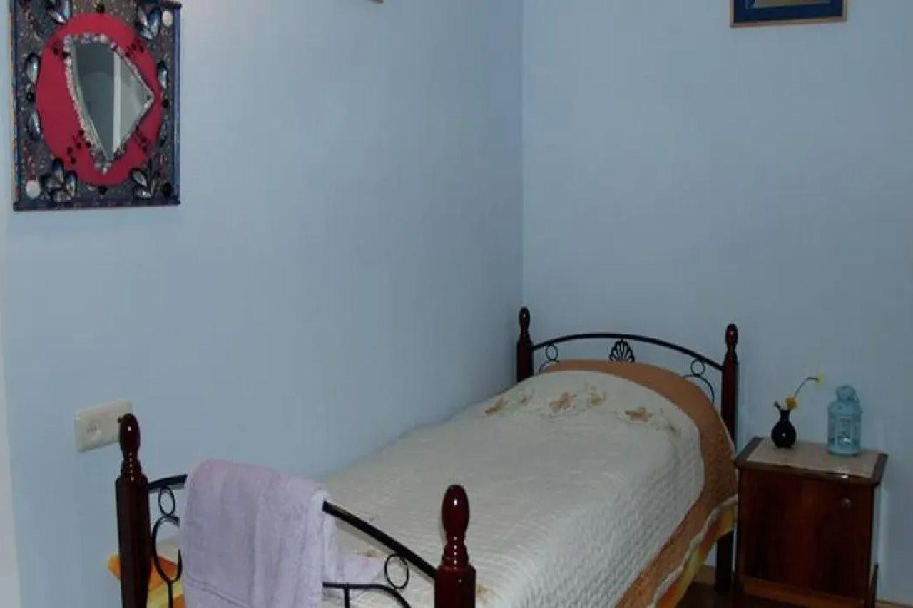 Three Jugs B&B Jrvezh 外观 照片