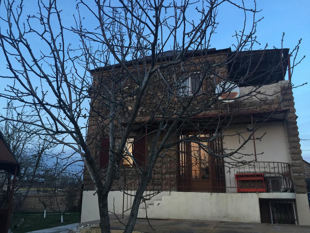 Three Jugs B&B Jrvezh 外观 照片