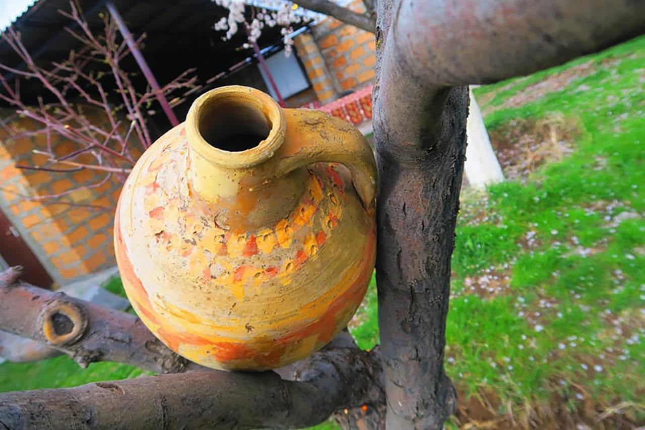 Three Jugs B&B Jrvezh 外观 照片